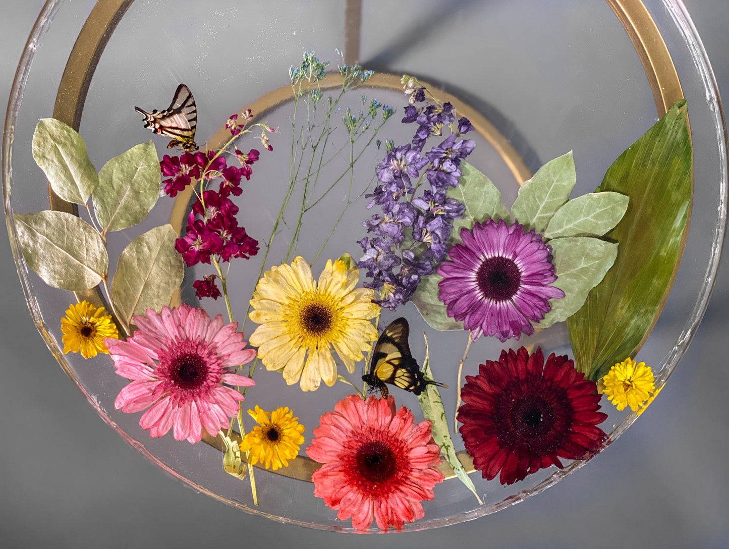 Custom Floral Encapsulation Table