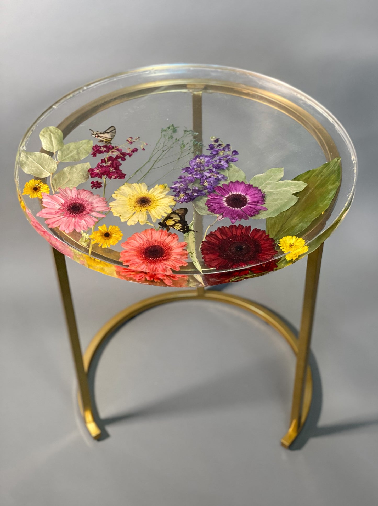 Custom Floral Encapsulation Table